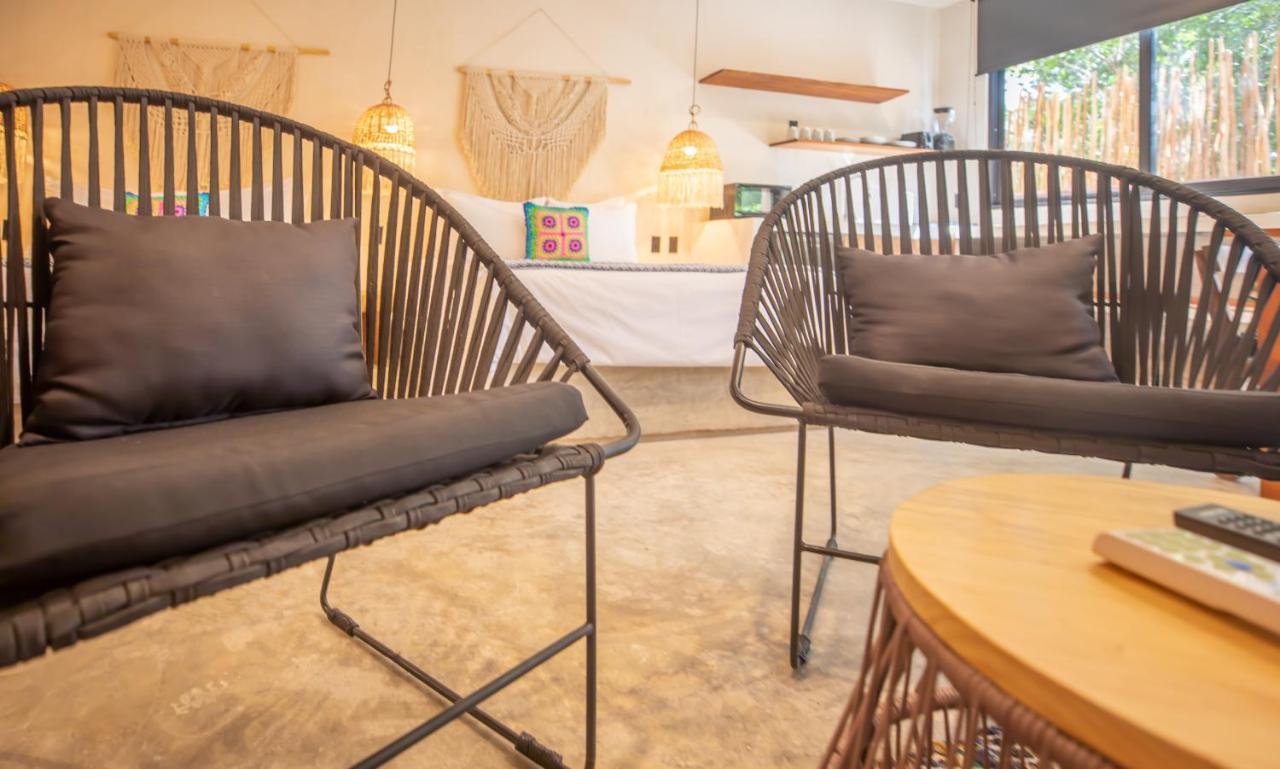 Nuee Hotel & Beach Club 툴룸 외부 사진